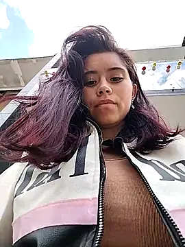 Alexandra 65 online show from 17, 12, 2025