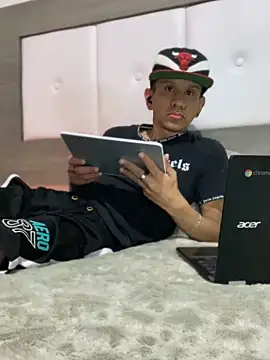 Snapshot of oiram27 chatting on 21, 2, 2025 oiram27 online show from 21, 2, 2025