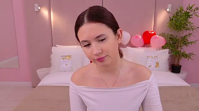 milaleoneli online show from 15, 2, 2025