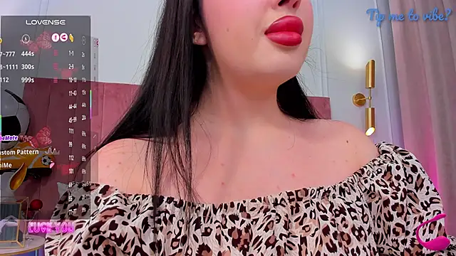 Mayzzie online show from 27, 6, 2026