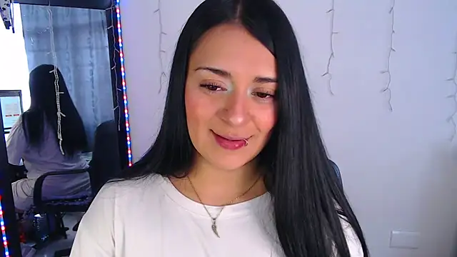 Samanta james19 online show from 8, 5, 2026