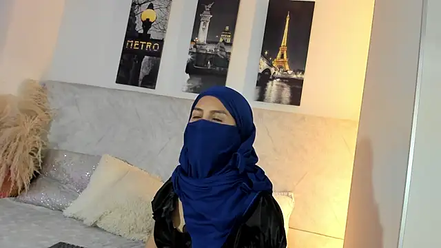 naomiii   online show from 4, 5, 2026