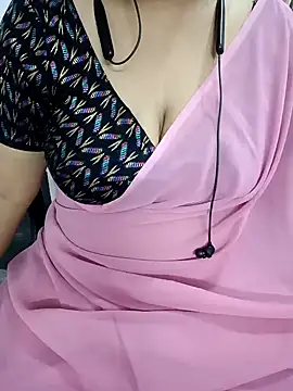 Snapshot of Yours_Radika chatting on 3, 1, 2025 Yours Radika online show from 3, 1, 2025