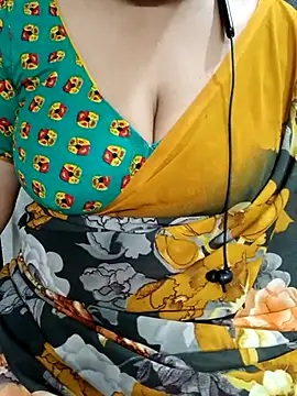 Snapshot of Yours_Radika chatting on 25, 2, 2025 Yours Radika online show from 25, 2, 2025