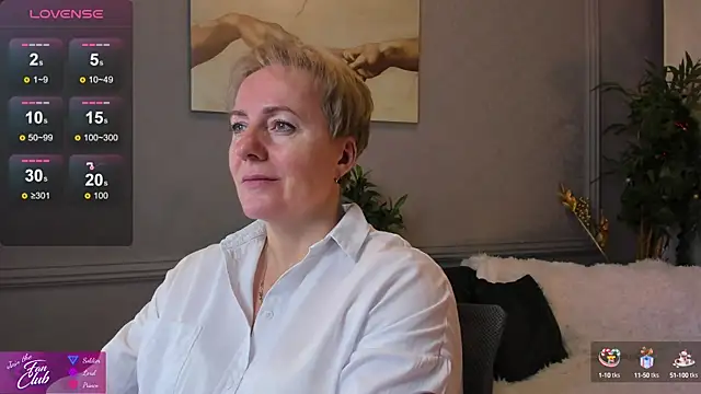 Snapshot of Nika_Smit chatting on 10, 1, 2025 Nika Smit online show from 10, 1, 2025