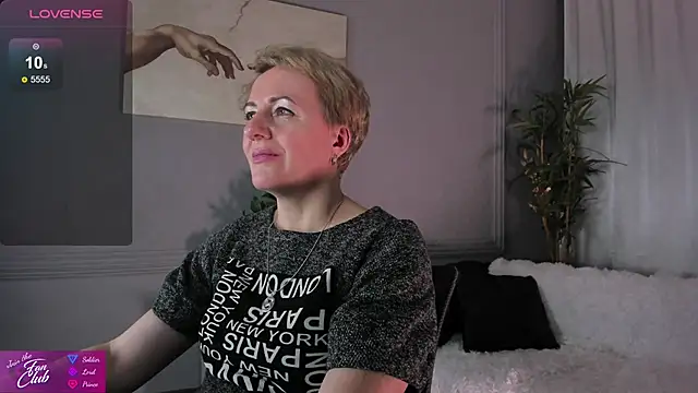 Snapshot of Nika_Smit chatting on 25, 1, 2025 Nika Smit online show from 25, 1, 2025