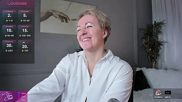 Snapshot of Nika_Smit chatting on 1, 2, 2025 Nika Smit online show from 1, 2, 2025