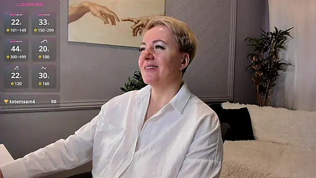 Snapshot of Nika_Smit chatting on 15, 3, 2025 Nika Smit online show from 15, 3, 2025