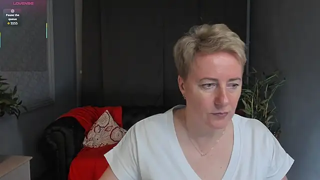 Nika Smit online show from 23, 5, 2026