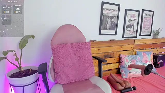 Alisson Boobs  online show from 14, 3, 2026