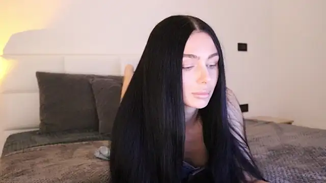 IvyKaelani online show from 25, 1, 2025