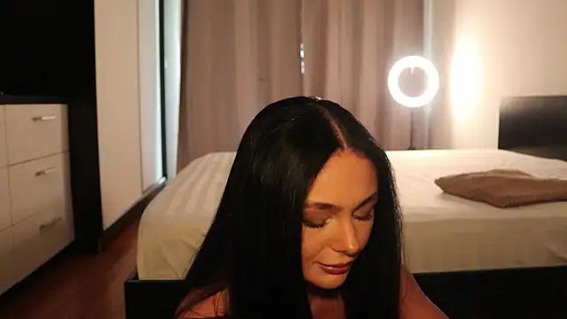 IvyKaelani online show from 8, 5, 2026