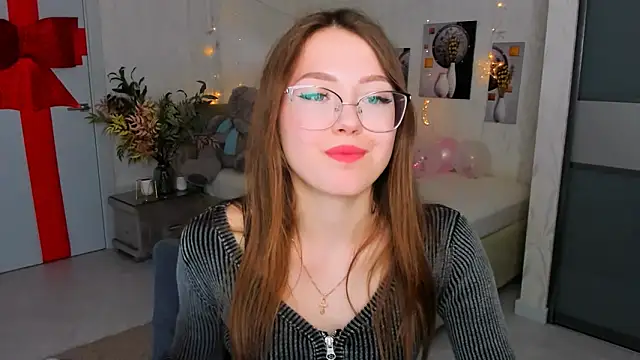 SereneFlame online show from 20, 2, 2025