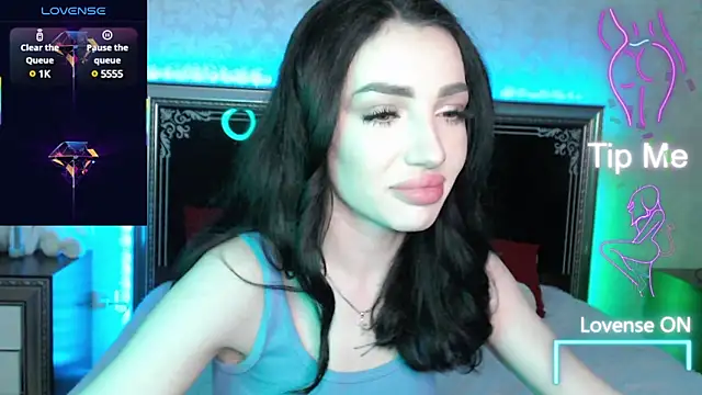 Snapshot of NancyLovee_ chatting on 1, 2, 2025 NancyLovee online show from 1, 2, 2025