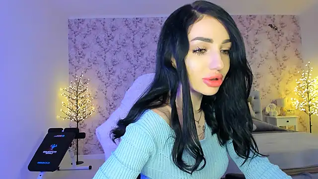 Snapshot of NancyLovee_ chatting on 21, 12, 2025 NancyLovee online show from 21, 12, 2025