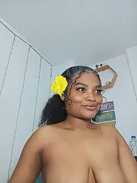 Snapshot of gianna_smith chatting on 30, 6, 2026 gianna smith online show from 30, 6, 2026