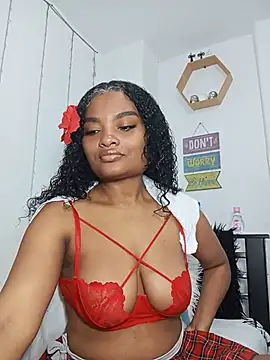 Snapshot of gianna_smith chatting on 2, 7, 2026 gianna smith online show from 2, 7, 2026