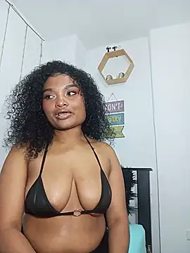 Snapshot of gianna_smith chatting on 18, 7, 2026 gianna smith online show from 18, 7, 2026