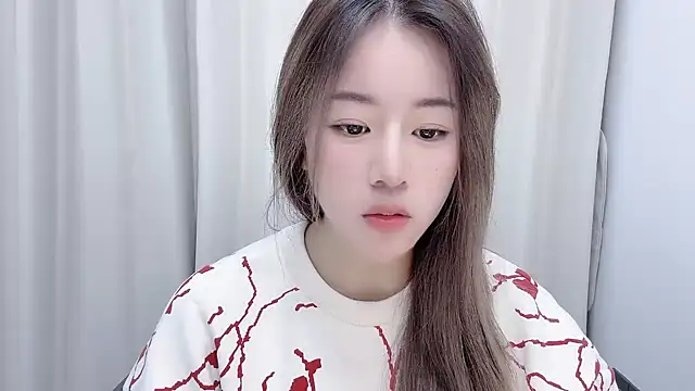 Snapshot of chloe-01 chatting on 16, 12, 2024 chloe-01 online show from 16, 12, 2024