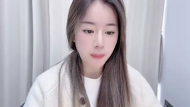 Snapshot of chloe-01 chatting on 19, 12, 2024 chloe-01 online show from 19, 12, 2024