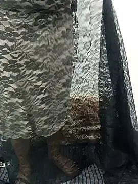 Hot Love   online show from 4, 12, 2024