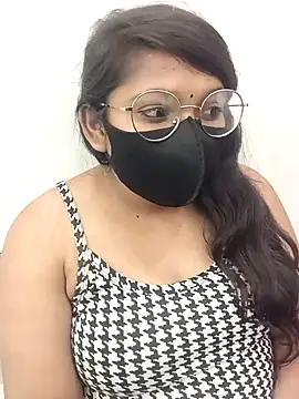 Hot Love   online show from 7, 12, 2024