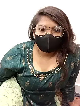 Hot Love   online show from 11, 12, 2024