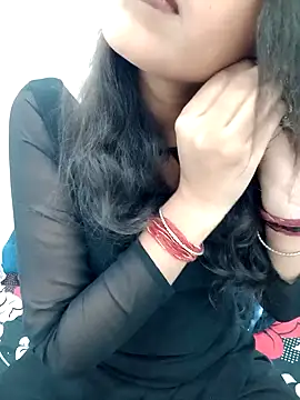 Hot Love   online show from 24, 1, 2025