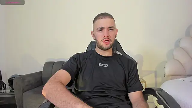 MaximusDick1  online show from 25, 6, 2026