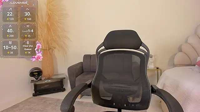MaximusDick1  online show from 28, 6, 2026