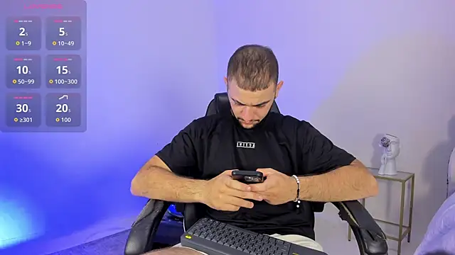 MaximusDick1  online show from 13, 7, 2026