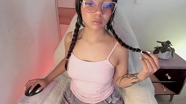 Snapshot of sofi_soft_ chatting on 27, 7, 2026 sofi soft online show from 27, 7, 2026