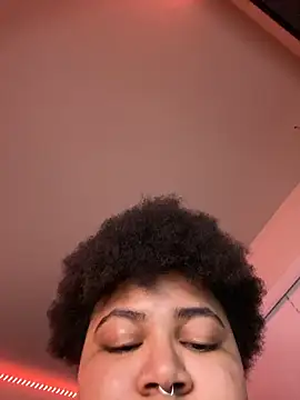 Snapshot of Ectorius chatting on 5, 12, 2025 Ectorius online show from 5, 12, 2025