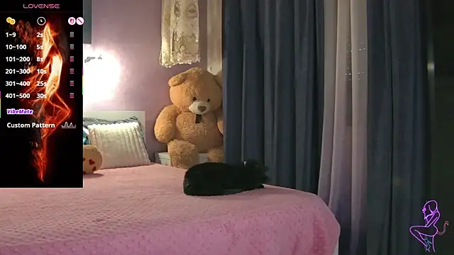 Snapshot of EvelynAisha chatting on 12, 1, 2026 EvelynAisha online show from 12, 1, 2026