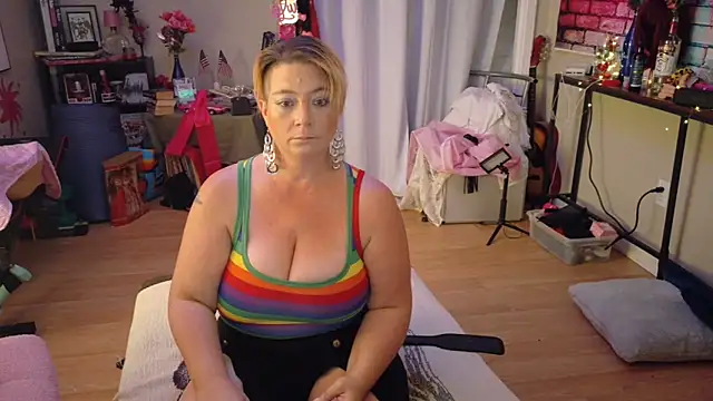 Luna1984 online show from 12, 9, 2025