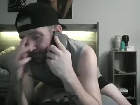 Snapshot of Edward_LongCock chatting on 29, 12, 2024 Edward LongCock online show from 29, 12, 2024