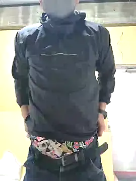 Snapshot of da--------i chatting on 11, 12, 2024 da--------i online show from 11, 12, 2024