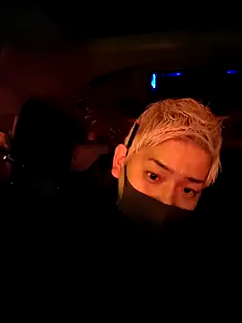 Snapshot of da--------i chatting on 4, 2, 2025 da--------i online show from 4, 2, 2025