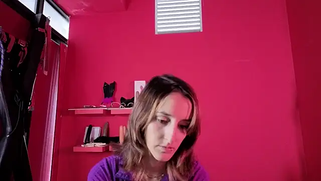 Ambar Roux  online show from 15, 12, 2025