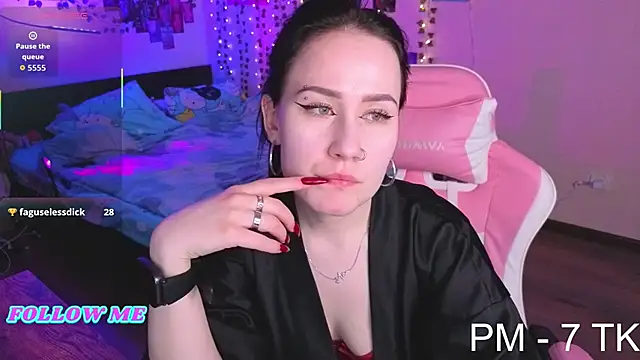 Bunny  of love online show from 3, 5, 2026