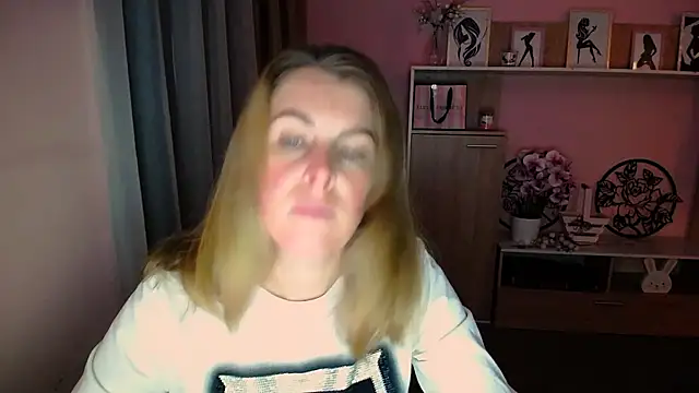 Snapshot of Hot_Milady chatting on 9, 12, 2024 Hot Milady online show from 9, 12, 2024