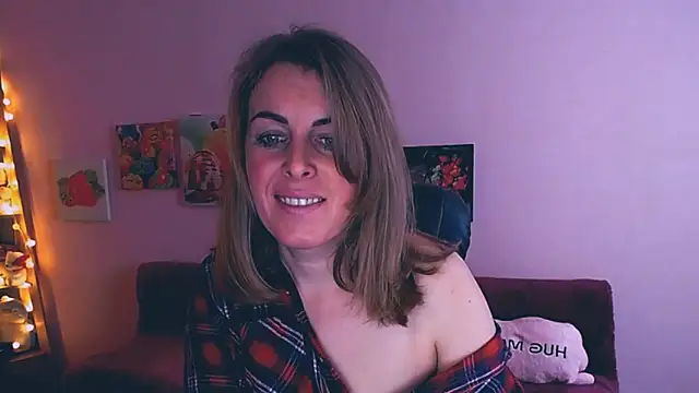 Snapshot of Hot_Milady chatting on 3, 2, 2025 Hot Milady online show from 3, 2, 2025