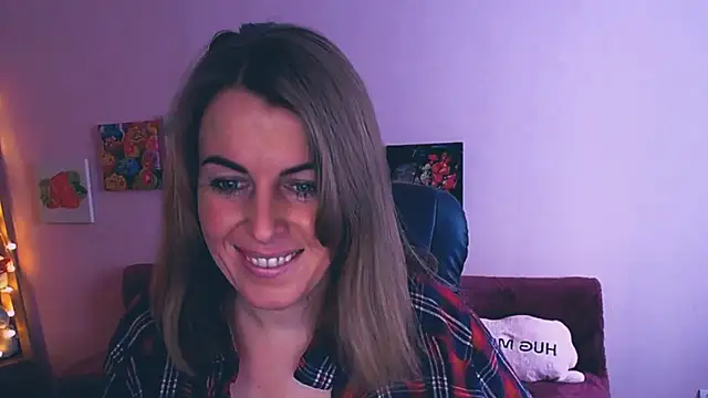 Snapshot of Hot_Milady chatting on 5, 2, 2025 Hot Milady online show from 5, 2, 2025