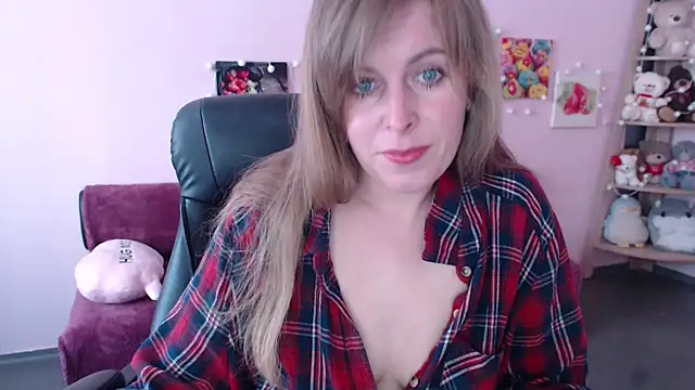 Hot Milady online show from 4, 5, 2026