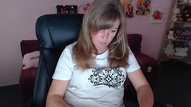 Snapshot of Hot_Milady chatting on 23, 6, 2026 Hot Milady online show from 23, 6, 2026