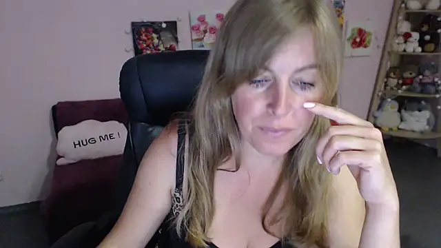 Hot Milady online show from 9, 7, 2026