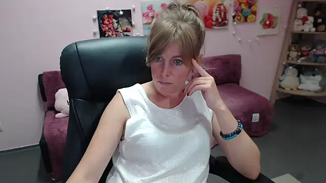 Hot Milady online show from 8, 8, 2026