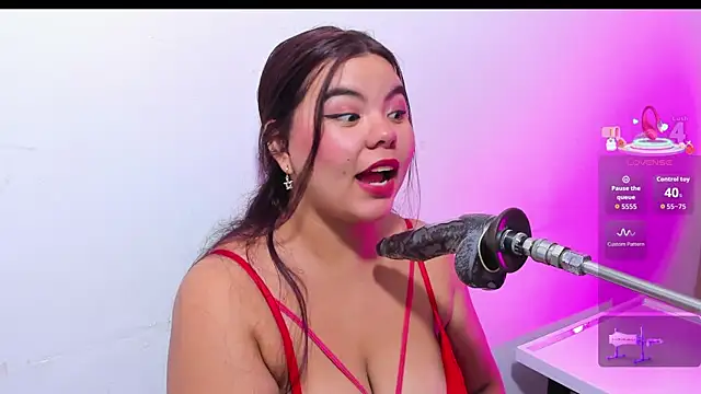 klhoe boobs online show from 7, 5, 2026