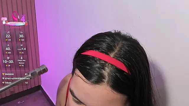 klhoe boobs online show from 2, 7, 2026