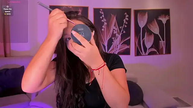 ValeriaRoldanX online show from 9, 1, 2026